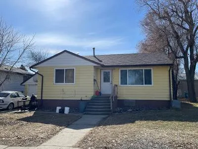 6th St SE for Sale