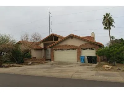 N 8th St for Sale