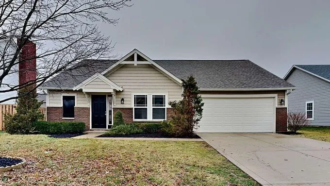 6178 N Woodhaven Drive, Mc Cordsville, IN 46055  621116188 for Sale