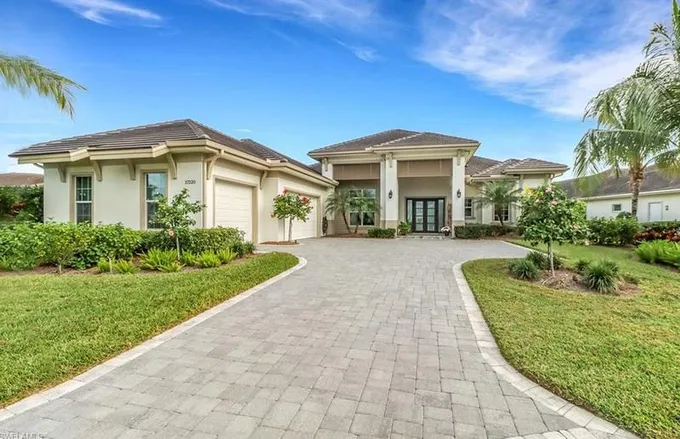 17220 Hidden Estates Cir, Fort Myers, FL 33908 - MLS 223091480 for Sale