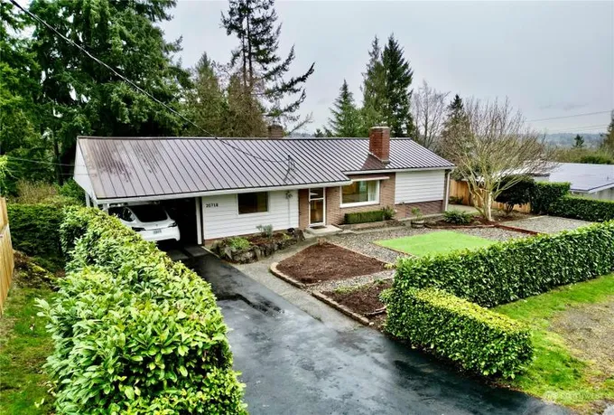 20718 9th Avenue South, Des Moines, WA 98198 for Sale