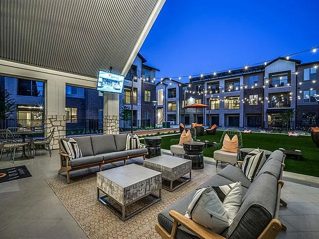 #1  Floor Plan 2x2 - 3Sixty Flats, Grand Prairie, TX for Rent