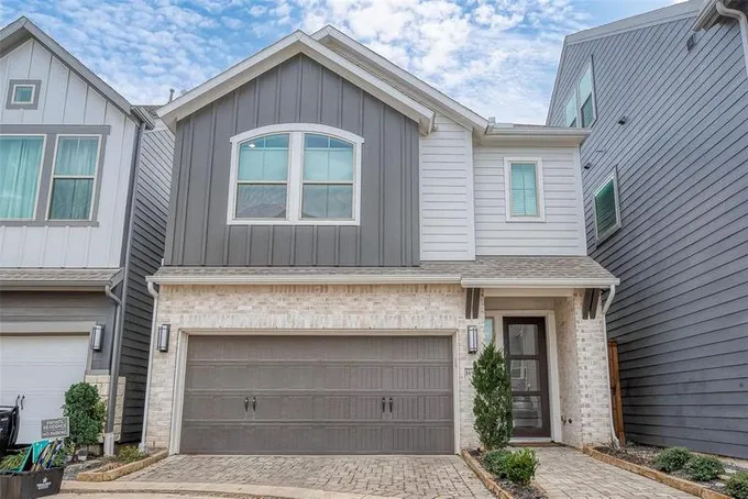 10943 Keaton Landing Dr, Houston, TX 77043 for Sale
