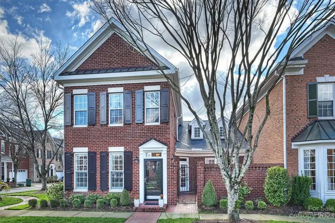 7405 Wisley Boulevard, Charlotte, NC 28226 for Sale