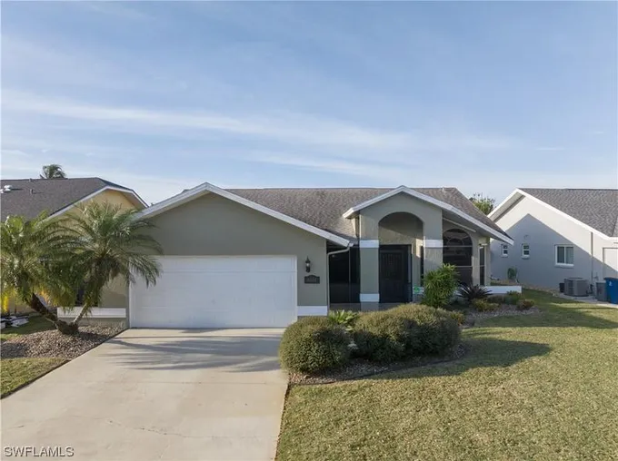 6696 Wakefield Drive, Fort Myers, FL 33966 for Sale