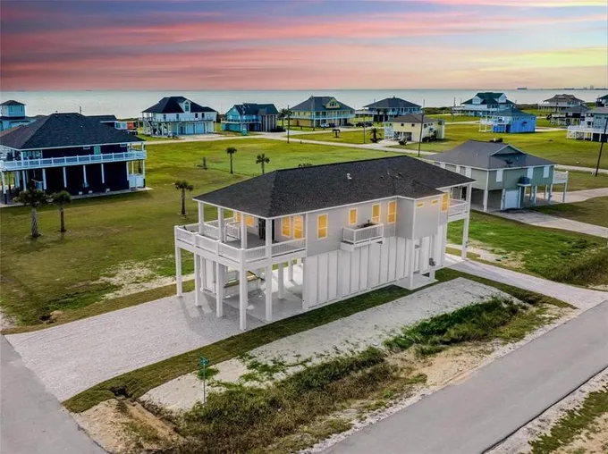 821 Casa Dr, Port Bolivar, TX 77650 for Sale