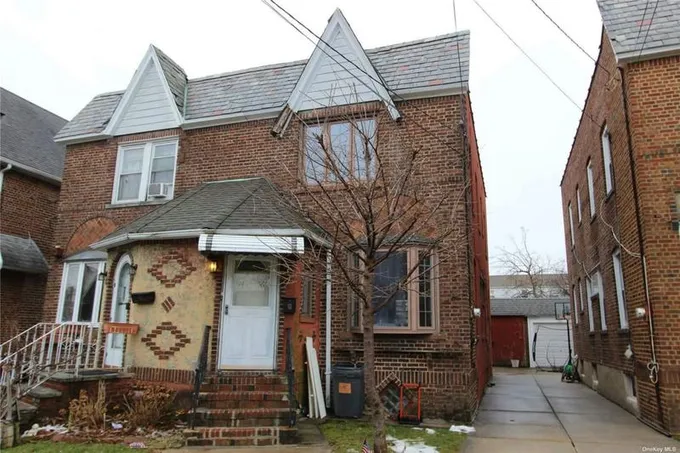 9456 239TH ST, Floral Park, NY 11001 Single Family Residence For Sale  MLS# 3527361