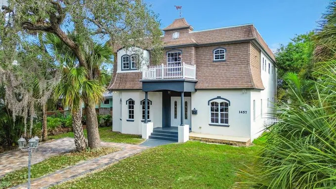 1457 Guava Avenue, Melbourne, FL 32935 for Sale