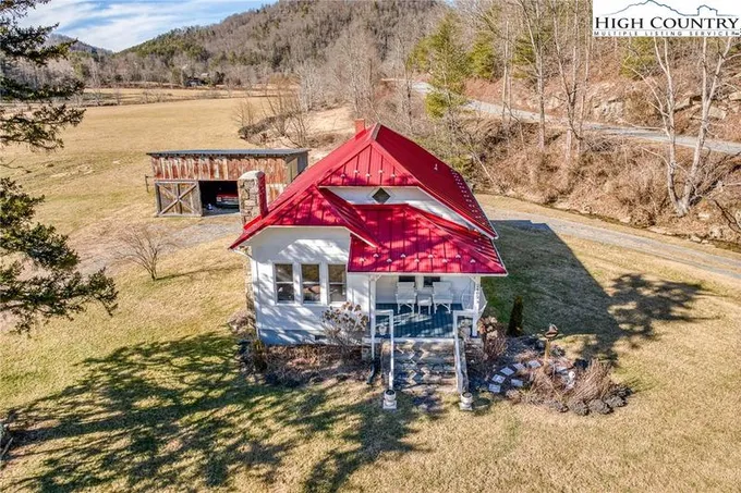 2402 Highway 194, Sugar Grove, NC 28679 for Sale
