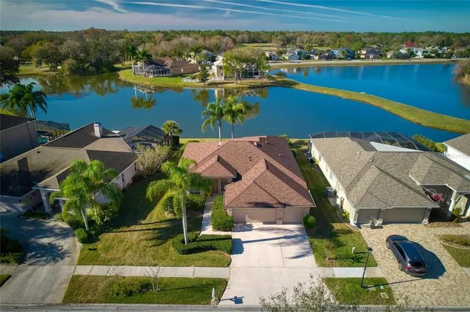 15822 Muirfield Drive, Odessa, FL 33556 for Sale