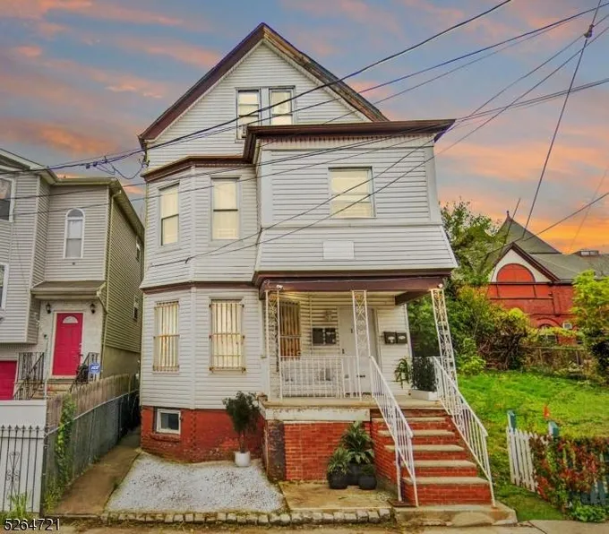 19 MYRTLE AVE, Newark City, NJ 07107 Multi Family For Sale  MLS# 3881954 for Rent