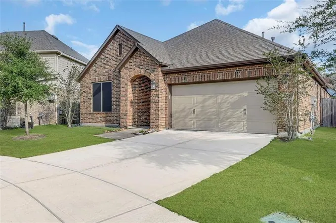 402 Bayberry Landing Way, Crosby, TX 77532 for Sale
