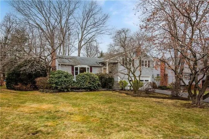 153 Hyde Road, West Hartford, CT 06117  624971915 for Sale