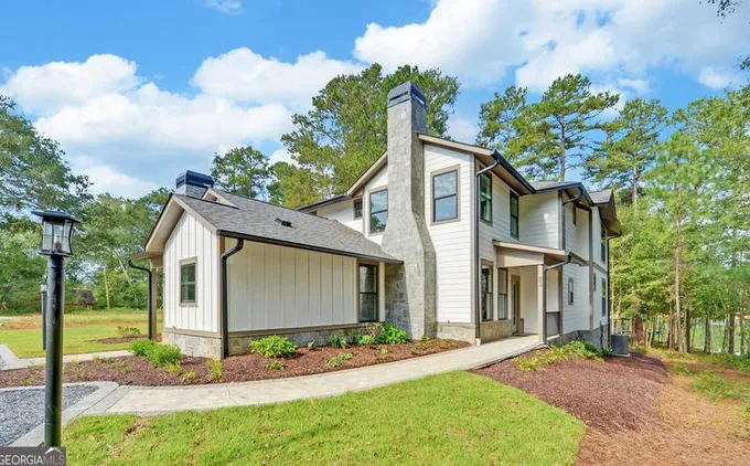 83 Woodlake Ct, Hartwell, GA 30643 - MLS 10203043 for Sale