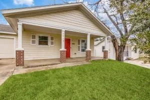 4615 Luzon Street, Dallas, TX 75216 for Sale
