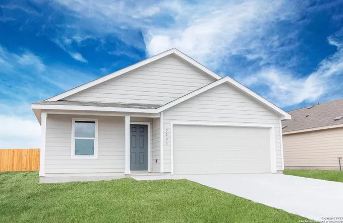 1095 Shutter Way, Kerrville, TX 78028 for Sale