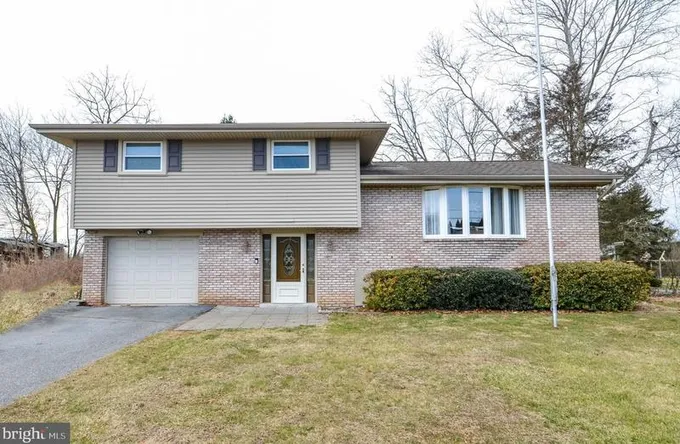 5785 Kesslersville Rd, Nazareth, PA 18064 - MLS PANH2005218 for Sale