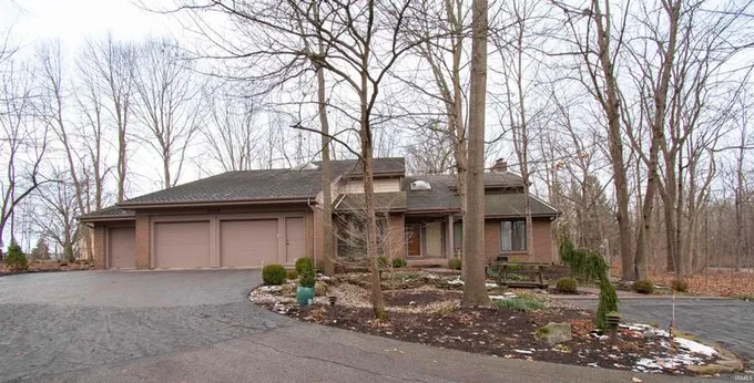 2406 Foxchase Run, Fort Wayne, IN 46825 for Sale