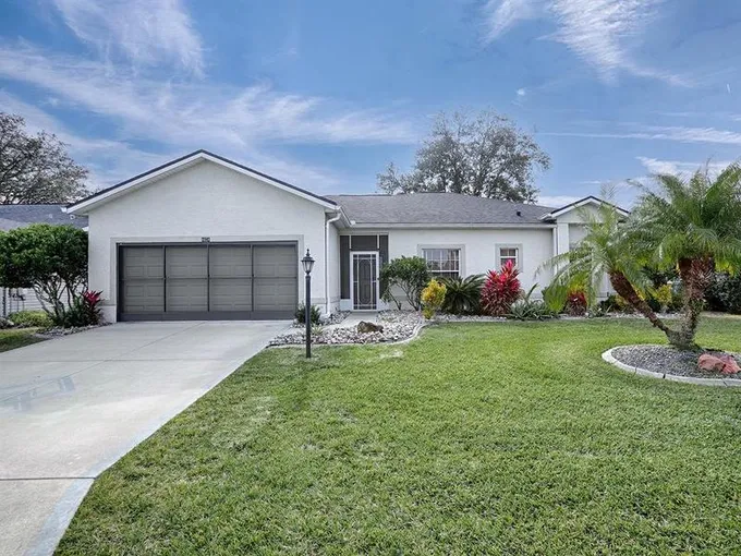 4624 Manor View Drive, Leesburg, FL 34748 for Sale