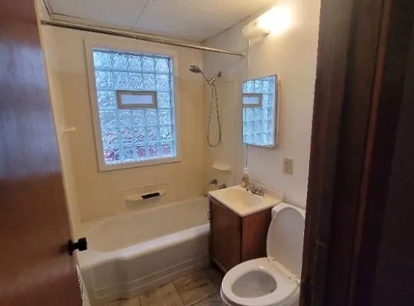 123 S Cayuga St unit 2 - Buchanan, MI 49107 - Home For Rent
