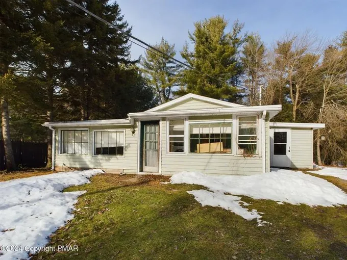 Pocono Lake, Monroe County, PA House for sale Property ID: 418726392