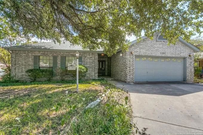 4102 Cliff Run, San Antonio, TX 78222 for Sale