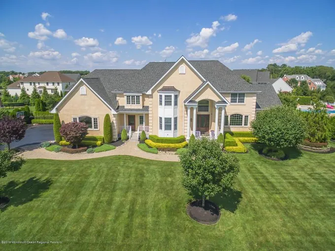 4 Hanging Rock Road, Freehold, NJ 07728 for Sale