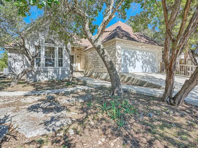 18 Ridgewood Circle, Wimberley, TX 78676 for Sale