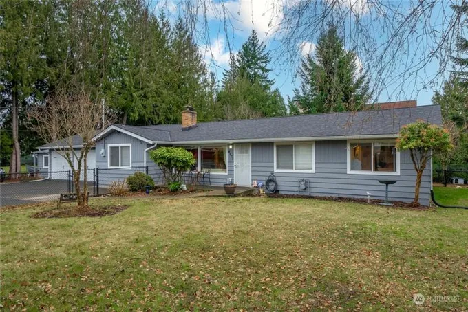 14205 SE 260TH ST, Kent, WA 98042 Single Family Residence For Sale  MLS# 2195636