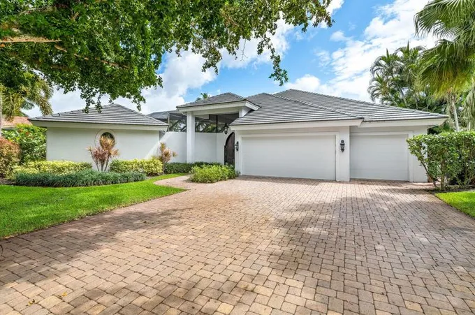 11167 Isle Brook Ct, Wellington, FL 33414 - MLS RX-10939723 for Sale