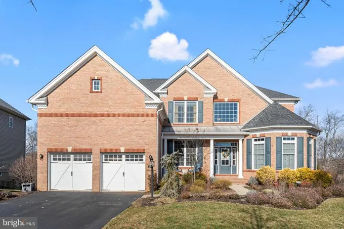 5822 Waterloo Bridge Circle, Haymarket, VA 20169 for Sale