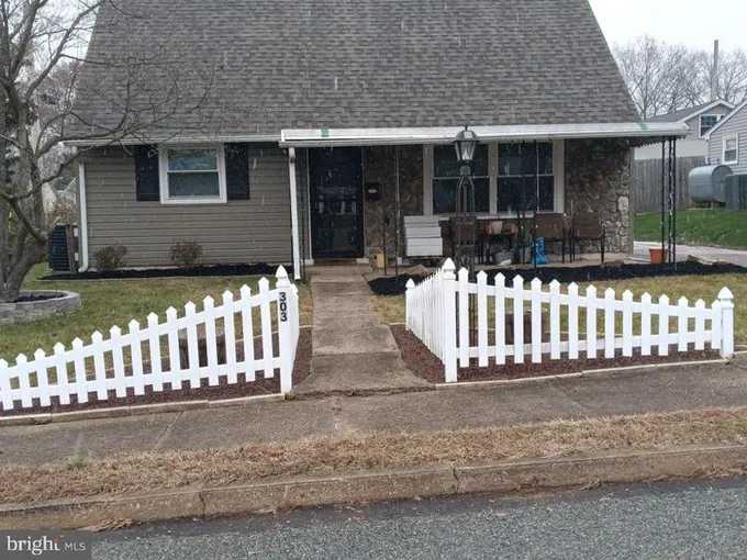 303 Chestnut Drive, Phoenixville, PA 19460 for Sale