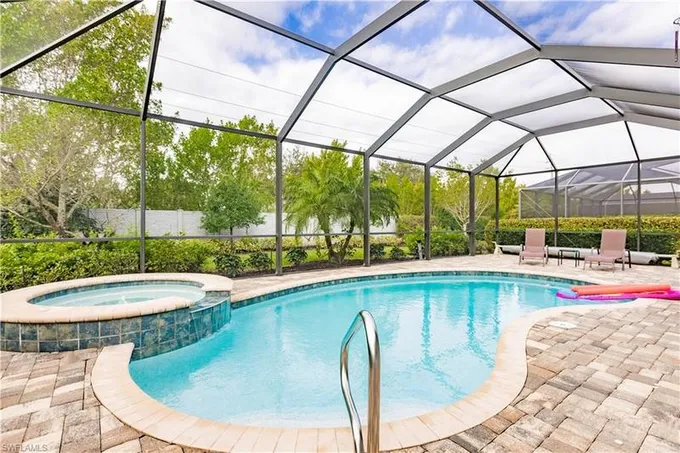 16478 Bonita Landing Circle, Bonita Springs, FL 34135 for Sale