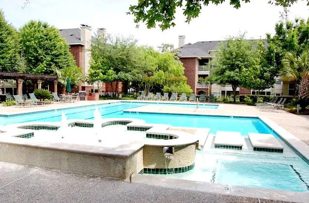 #5  Floor Plan 2x2 - Alon At Castle Hills, San Antonio, TX for Rent