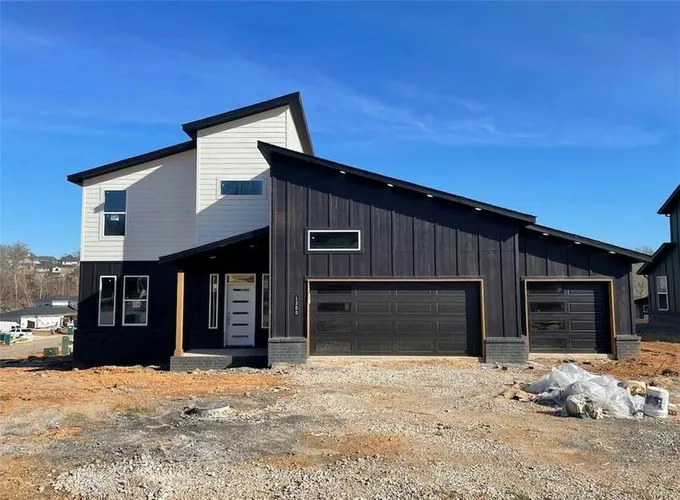 1300 BUNKER DR, Pea Ridge, AR 72751 Single Family Residence For Sale  MLS# 1263331