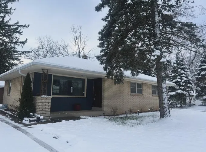 4617 W Good Hope Rd, Milwaukee, WI 53223 - MLS 1861834 for Sale