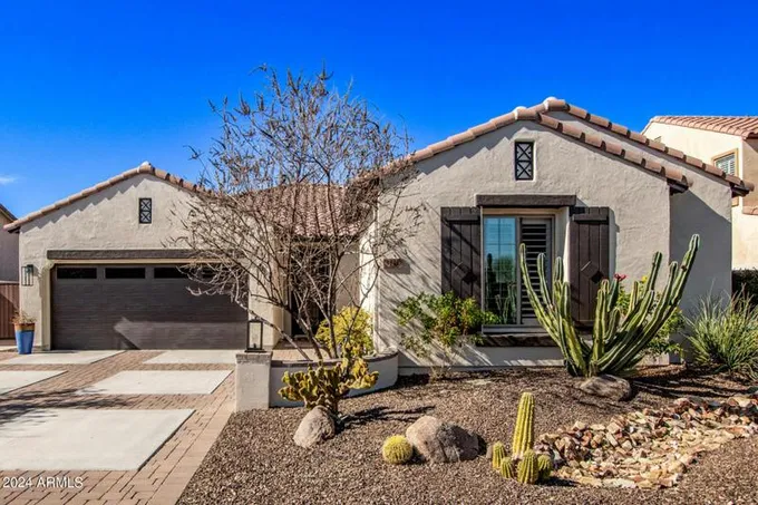 3110 S HOLGUIN WAY, Chandler, AZ 85248 Single Family Residence For Sale  MLS# 6658464 for Rent