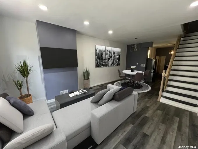 2427 North Gratz Street, Philadelphia, PA 19132 for Sale