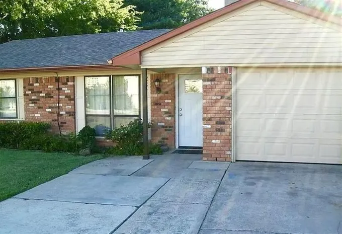 237 North Murphy Road, Murphy, TX 75094 for Sale
