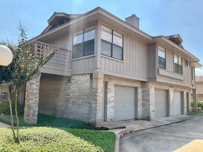 2711 Grants Lake Blvd #31, Sugar Land, TX 77479 for Sale