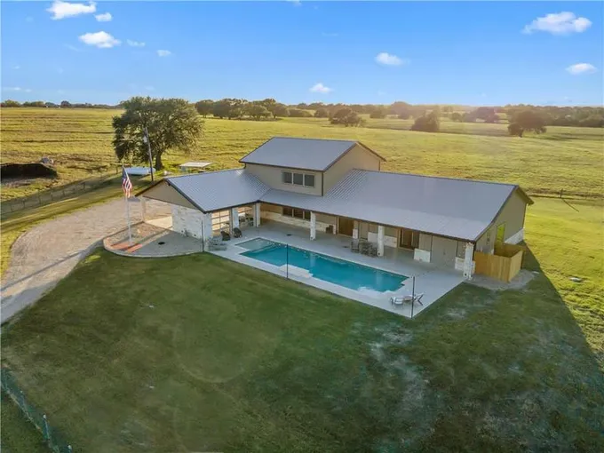 395 COUNTY ROAD 470, Chilton, TX 76632 Single Family Residence For Sale  MLS# 220555 for Rent
