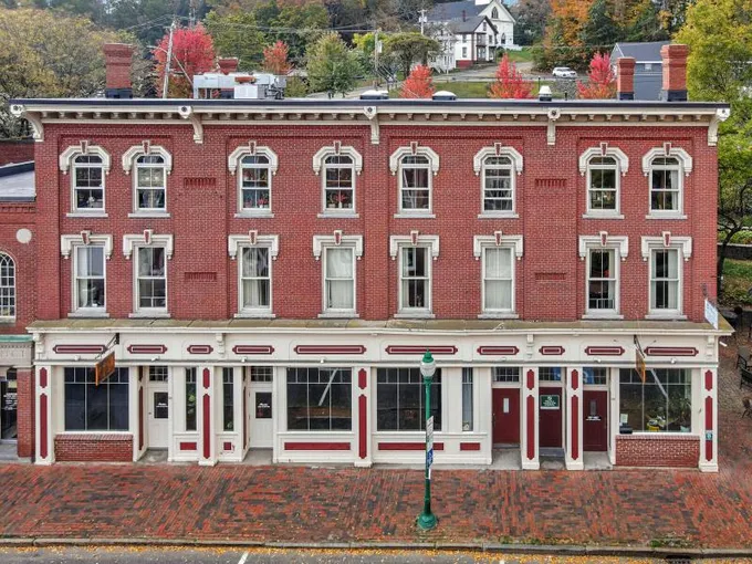 252 Water Street, Gardiner, ME 04345 for Sale