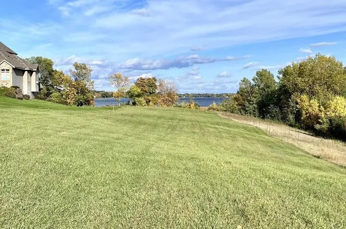2677 Pristine Bay Ct NW, Alexandria, MN 56308 - MLS 6474173 for Sale