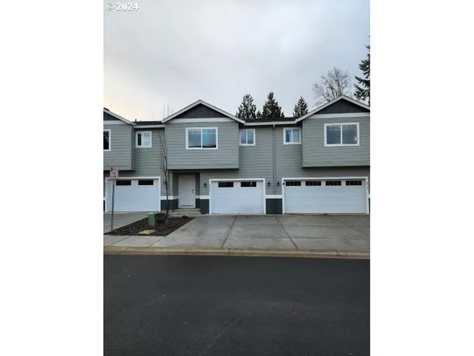 4709 Northeast 37th Street, Vancouver, WA 98661 for Sale