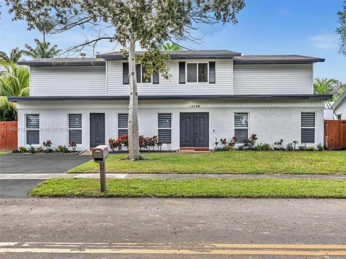 10108 SW 53RD CT, Cooper City, FL 33328 Single Family Residence For Sale  MLS# A11499813