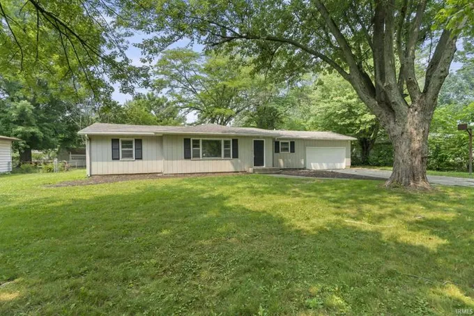 4825 WHEATRIDGE RD, Fort Wayne, IN 46835 Single Family Residence For Sale  MLS# 202402148