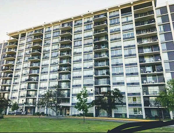 West Golf Road, Niles, IL 60714  616958896 for Rent
