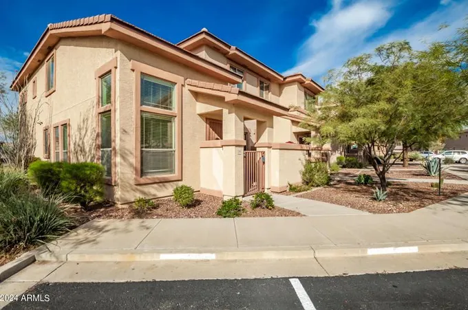 42424 N Gavilan Peak Pkwy #60104, Anthem, AZ 85086 - MLS 6644657 for Sale