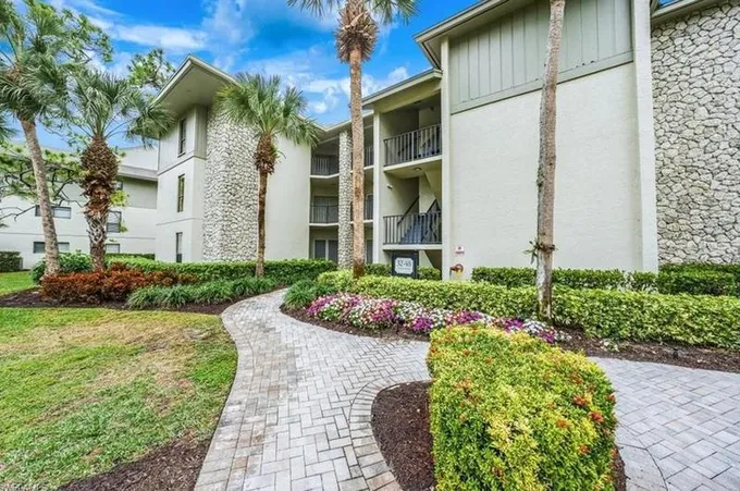 40 Cypress View Dr #40, Naples, FL 34113 - MLS 224004765 for Sale