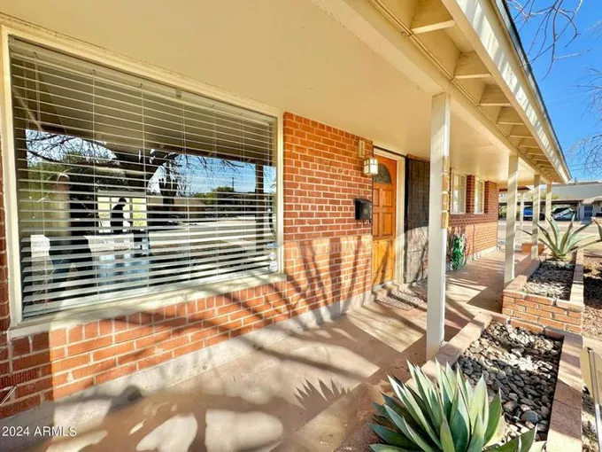 2546 E ROMA AVE, Phoenix, AZ 85016 Single Family Residence For Sale  MLS# 6652924 for Rent